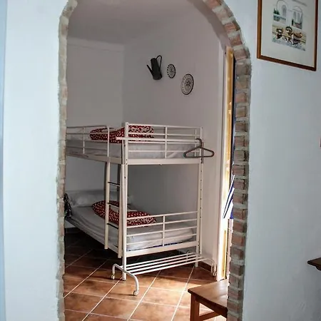 Alojamento de Acomodação e Pequeno-almoço Patio 19 2*
